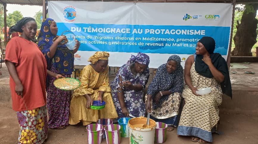 "Dalla testimonianza al protagonismo: le madri dei migranti dispersi nel Mediterraneo promotrici di diritti e di attività generatrici di reddito in Mali (Africa Subsahariana)" Image