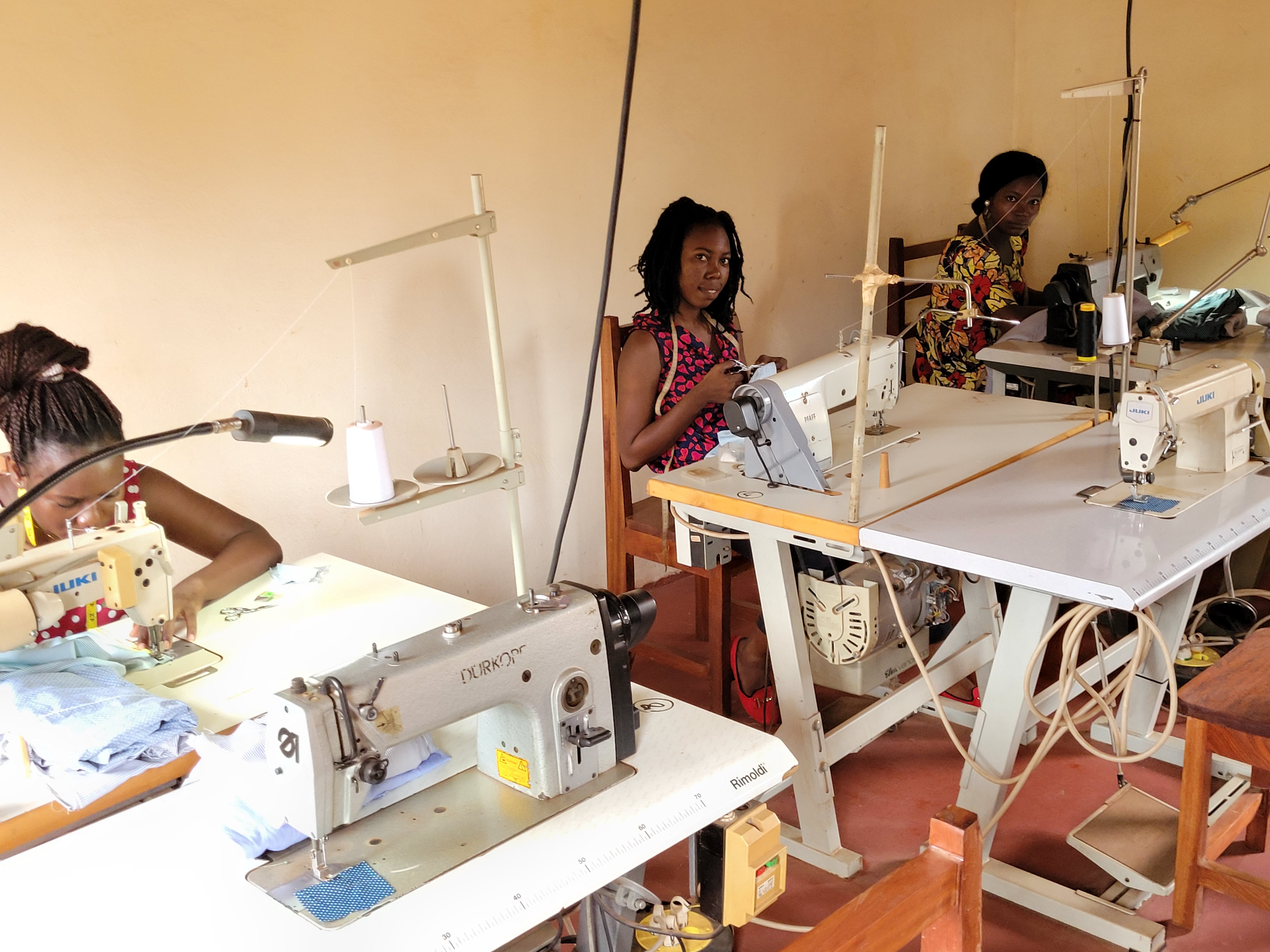 Sostegno alla Scuola di Sartoria Image