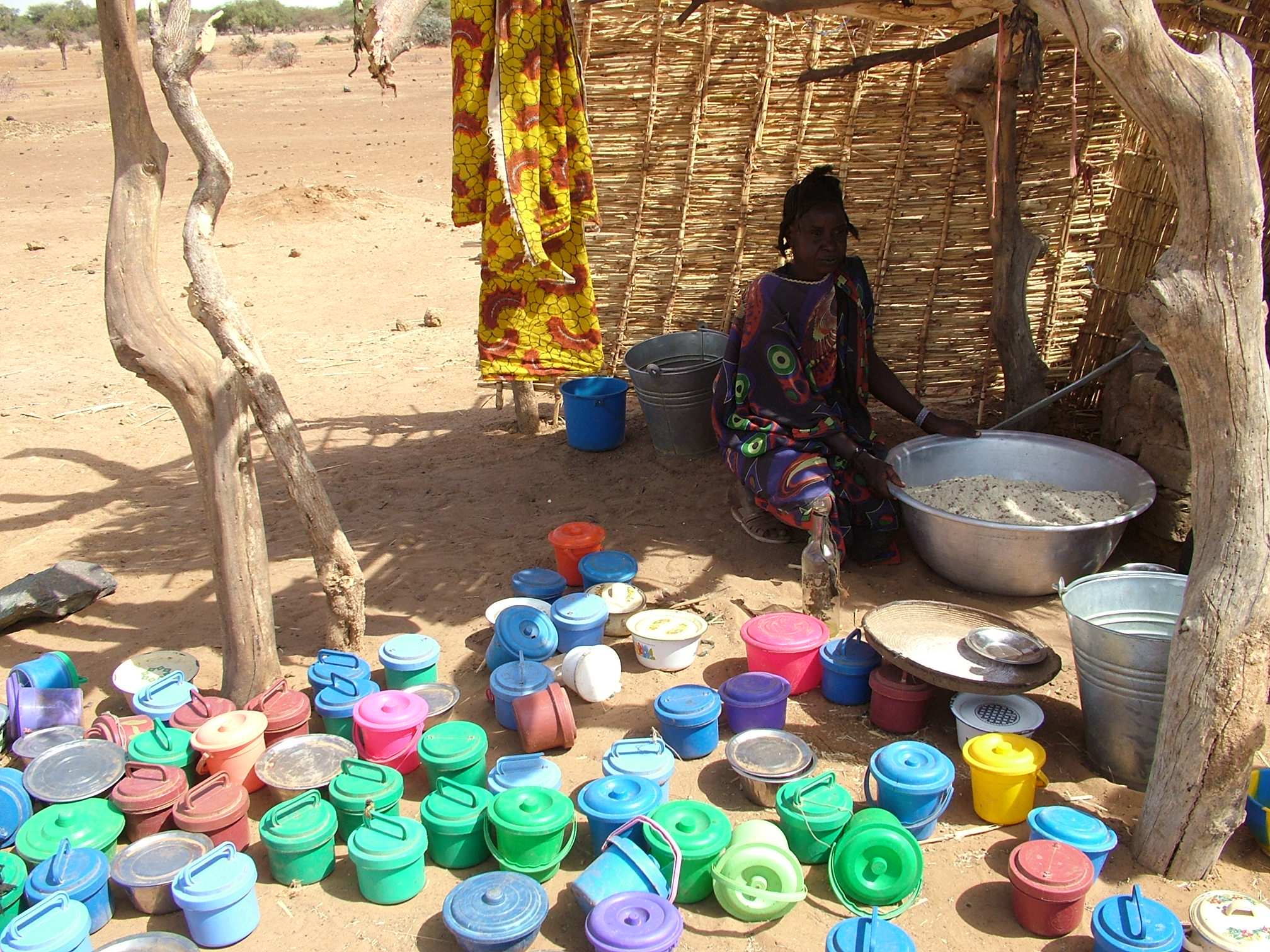 EMERGENZA UMANITARIA A GOROM GOROM (BURKINA FASO) - UN AIUTO PER LE MENSE SCOLASTICHE Image
