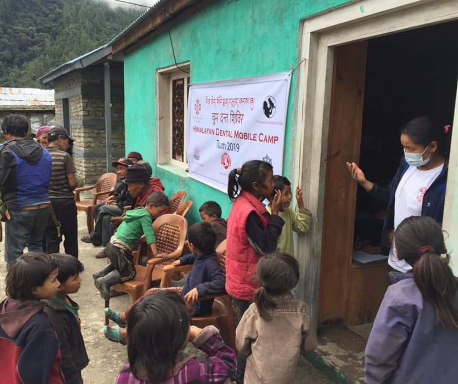 Regala un sorriso in Nepal Image
